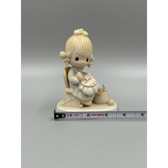 Precious Moments Figurine E-3106 Mother Sew Dear With Box 1979 - Picture 3 of 7